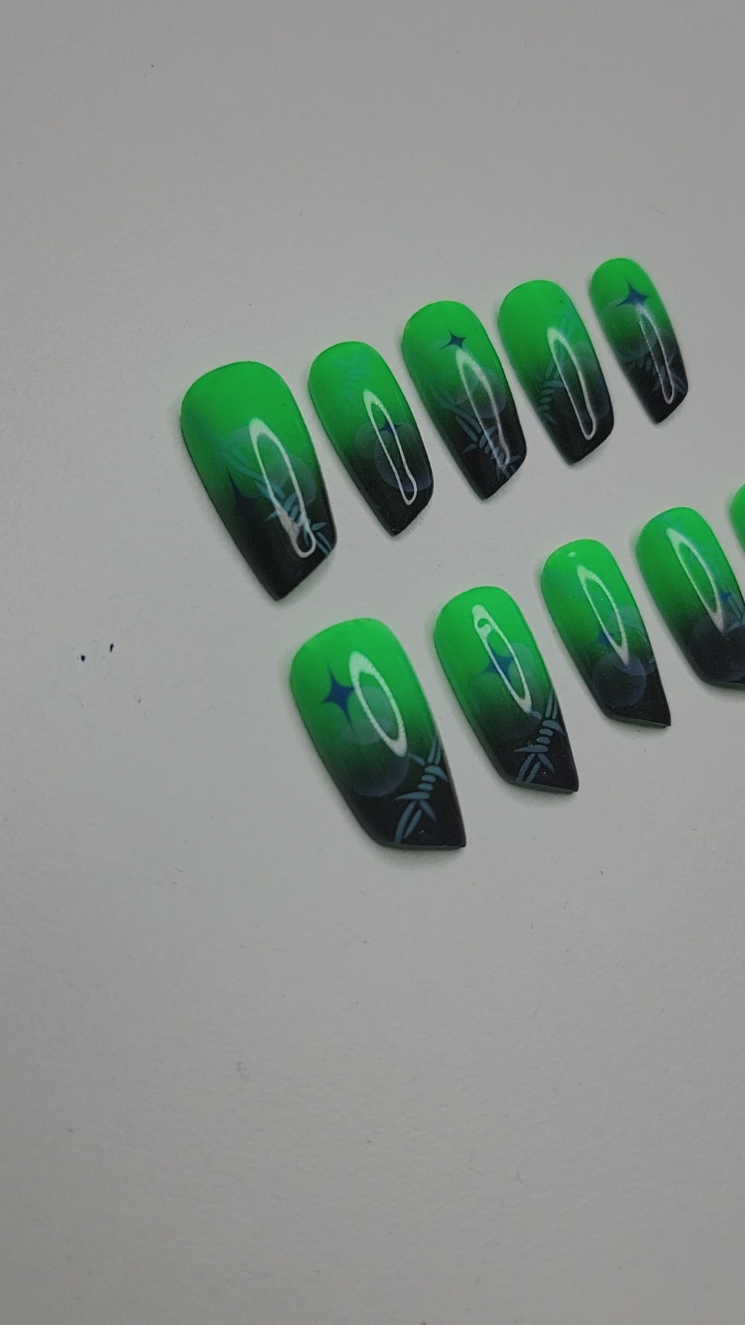 Barbed Wire - Airbrush Nail Stencil