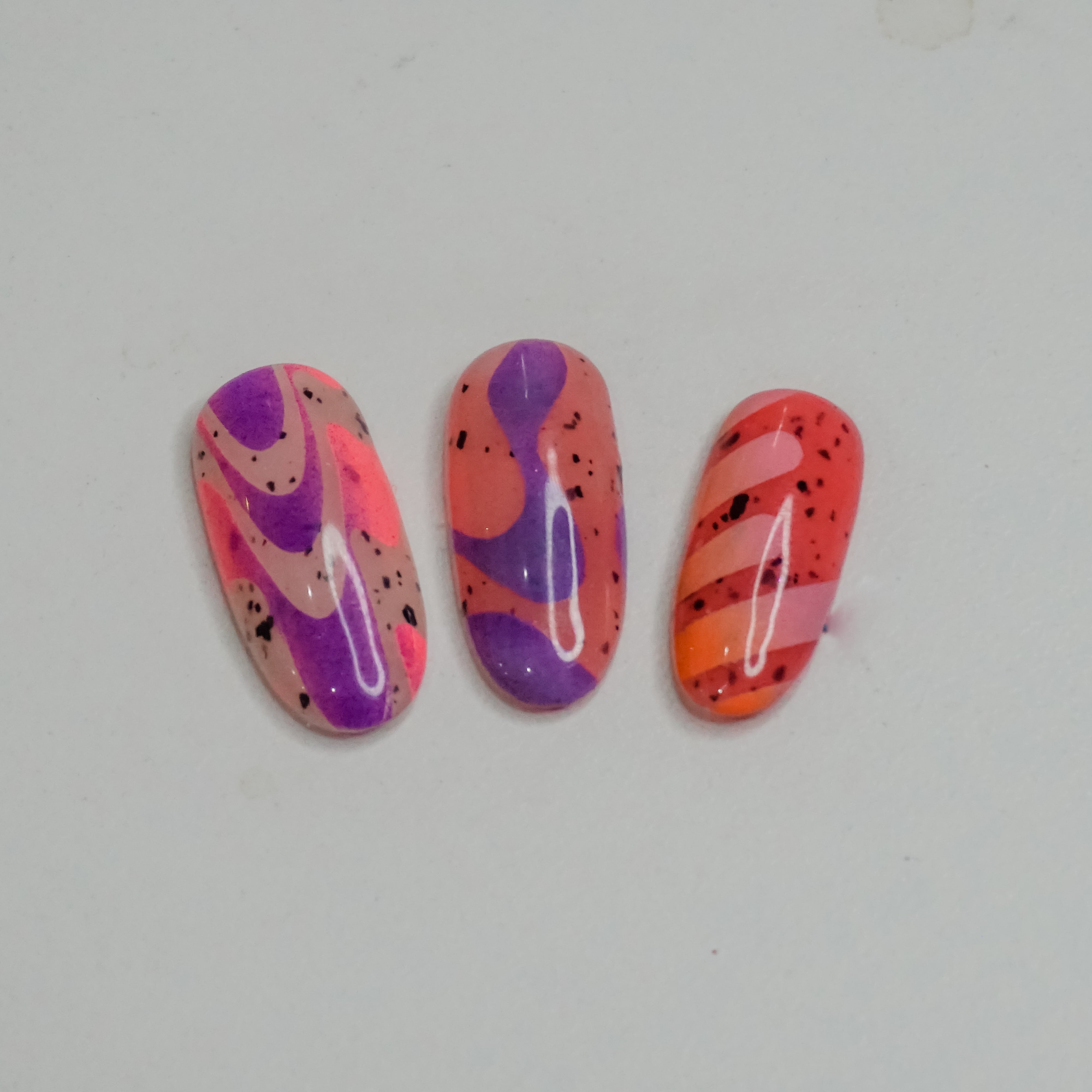 Wavy Lines Glam Goodies